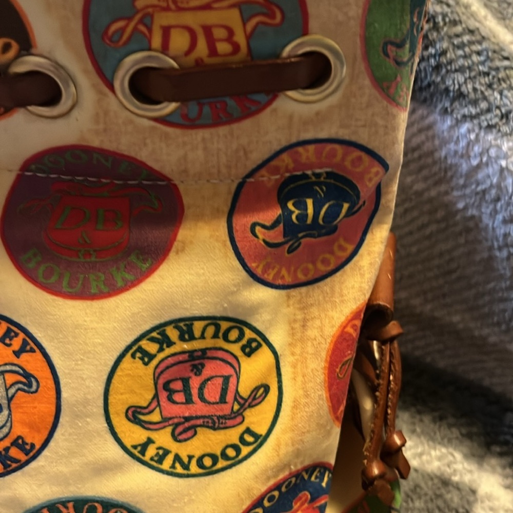 Vintage Dooney & Bourke - Picture 2 of 10
